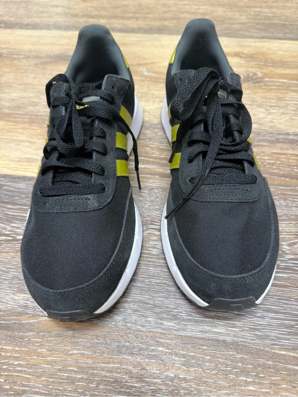 Women’s adidas Run 60s 2.0 Black Gold NWOB Model GX1714 Sz 10
